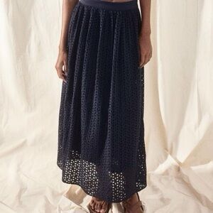 NWT H&M 100% Cotton Eyelet Embroidery High Waisted Maxi Skirt Navy Blue Size 2